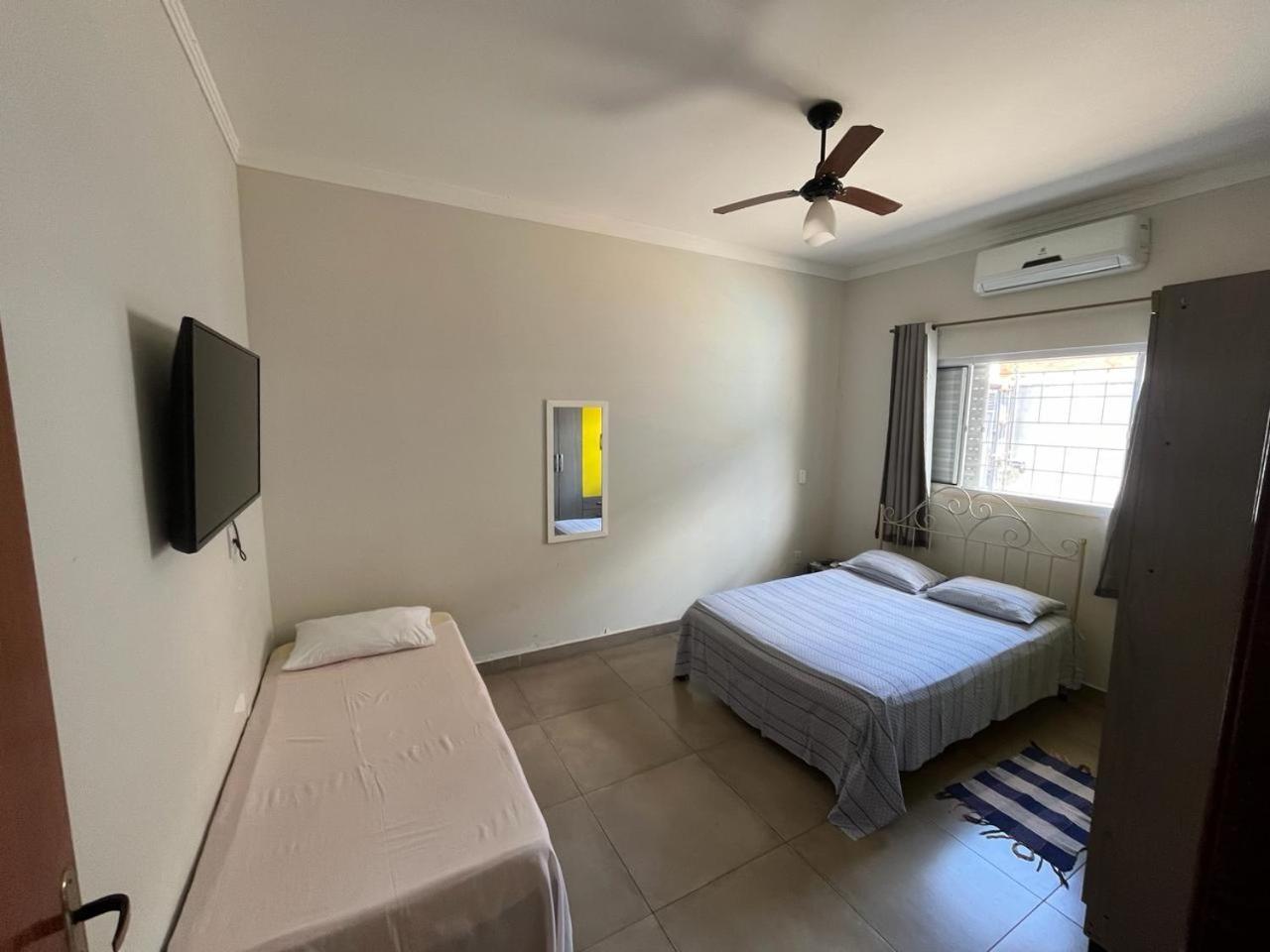 הוילה Olímpia Casa Temporada Vitor Gil מראה חיצוני תמונה